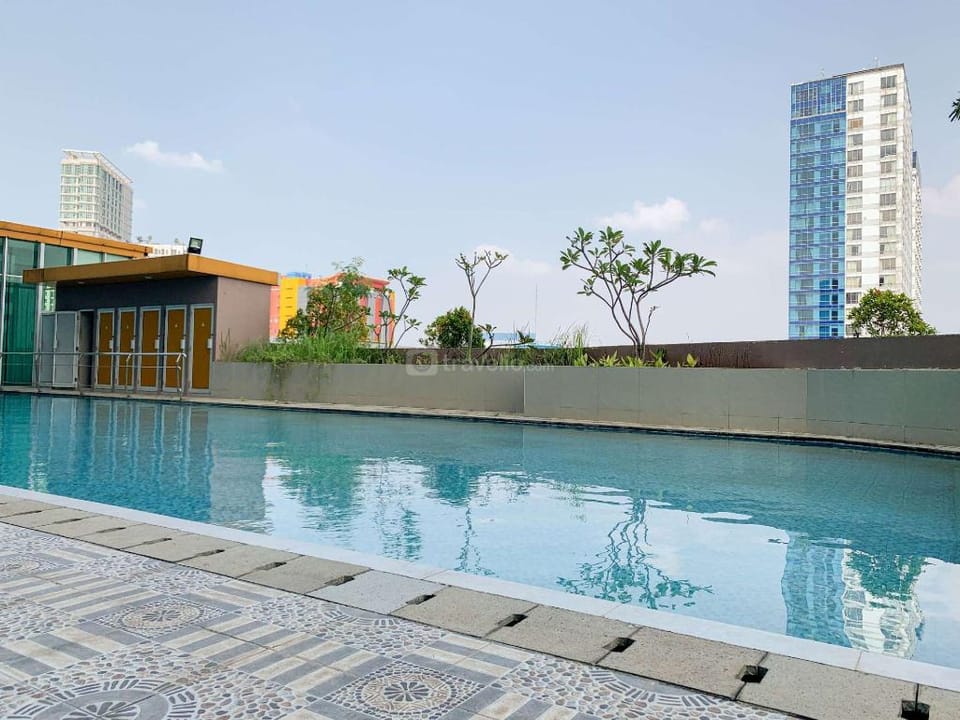 Comfortable Studio Harco Mangga Besar By Travelio Apartment in Jakarta