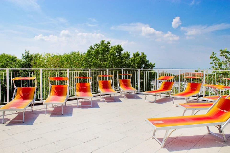 Charming one-bedroom apartment in a modern residence by Beahost Rentals Apartment in Lignano Sabbiadoro
