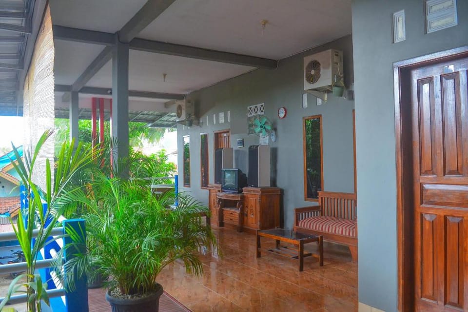 OYO 1145 Rita Guesthouse Hotel in West Java