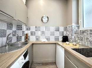 B1571 - Louvre Museum - Brand new studio Apartment in Paris