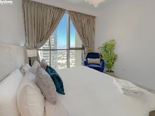 Skyscrapper | Connected to DM | by bnbmehomes-3109 Apartment in Dubai