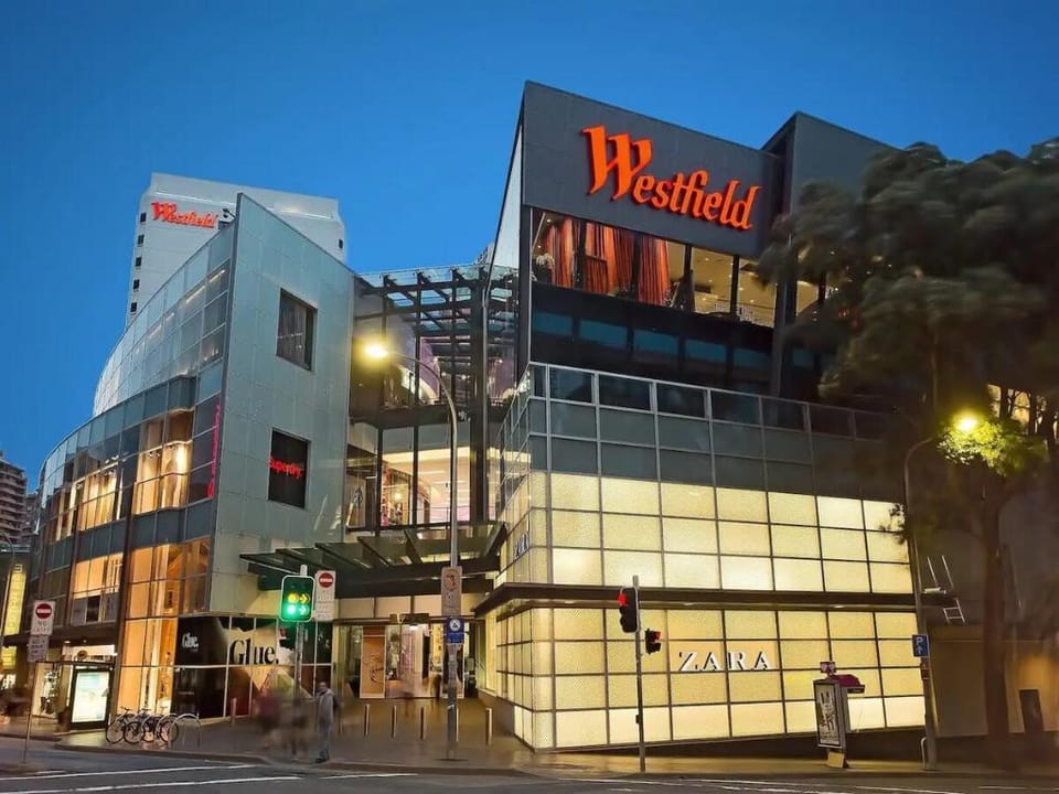 Cozy 1BR Studio Minutes From Bondi Beach! Vacation rental in Sydney