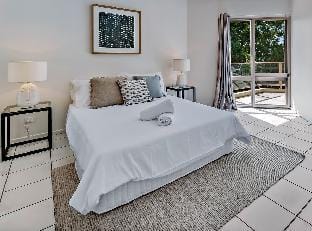 Gorgeous 2BR Apartment with Stunning Ocean Views Vacation rental in Airlie Beach
