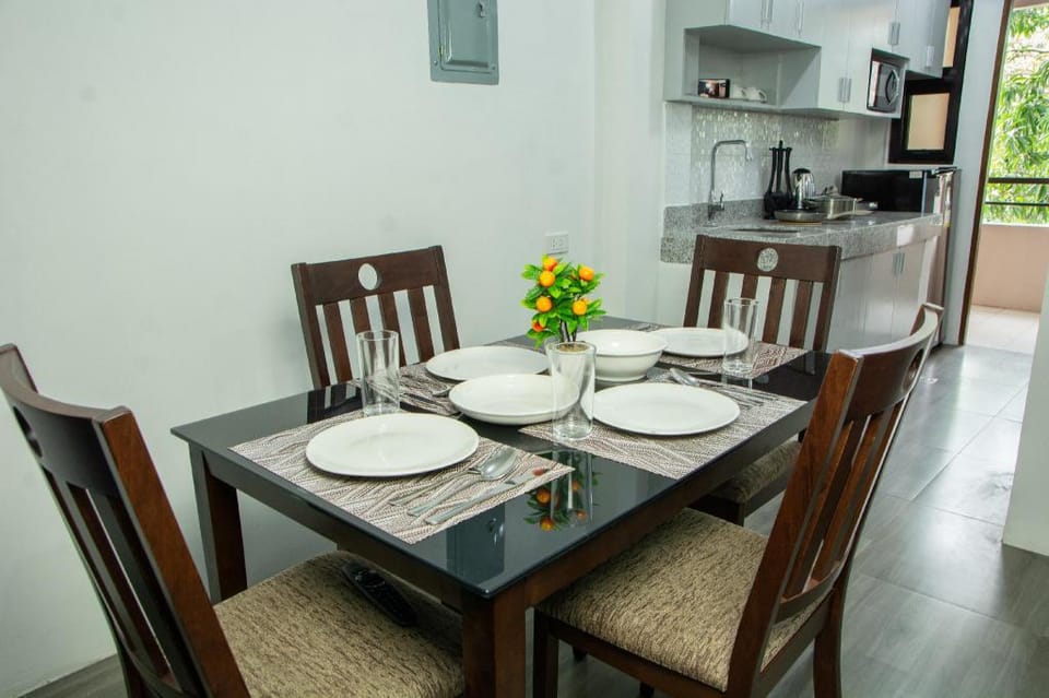 Gibbz Apartelle (Unit 206) Imus, Cavite Apartment in Bacoor