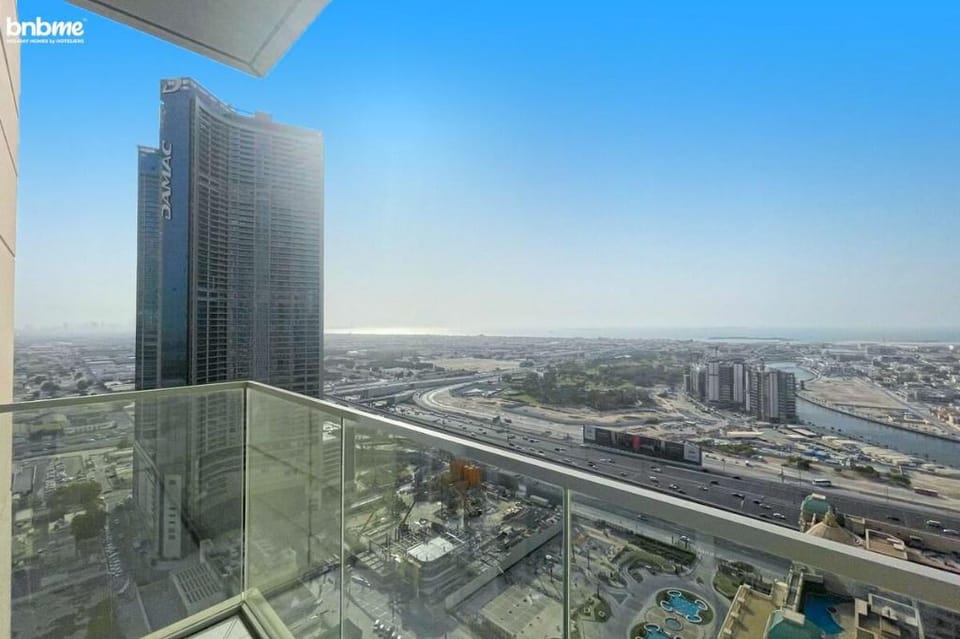 bnbmehomes|Luxurious 2 BR Apt w/ Canal Views-3001 Apartment in Dubai