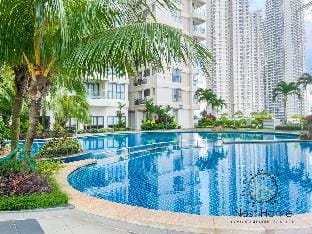 D'Sunset Suite【Ultimate Seaview & HD Projector】12B Apartment in Johor Bahru