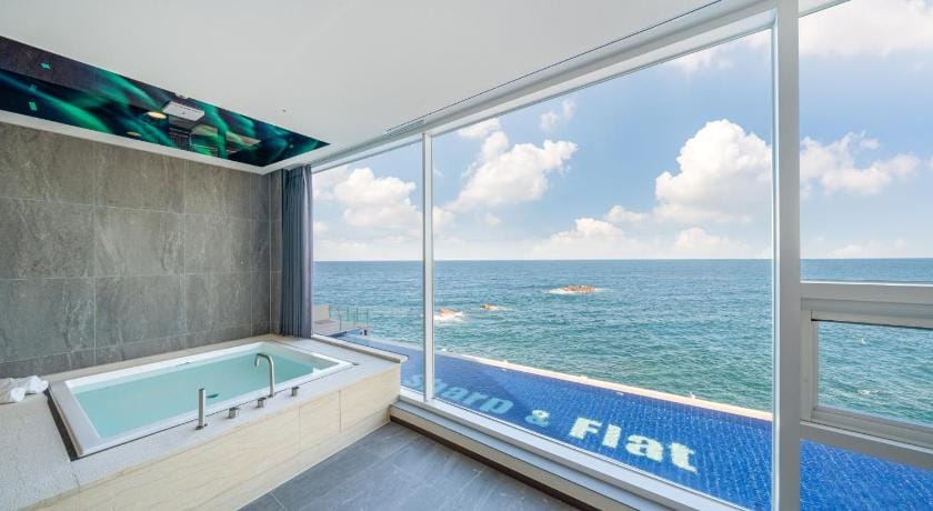 Sharp & Flat Hotel Hotel in South Korea