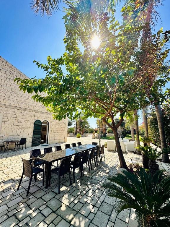 Villa with swimming pool near the sea in Sicily. Villa in Sicily