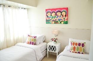 Cozy 2Br Poolside Villa- like /Free parking  Apartment in Tagaytay