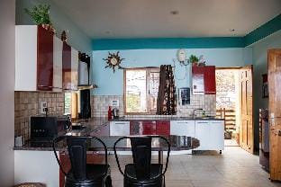 Valley View Boutique Suite | Hillspeak Homes  Apartment in Shimla