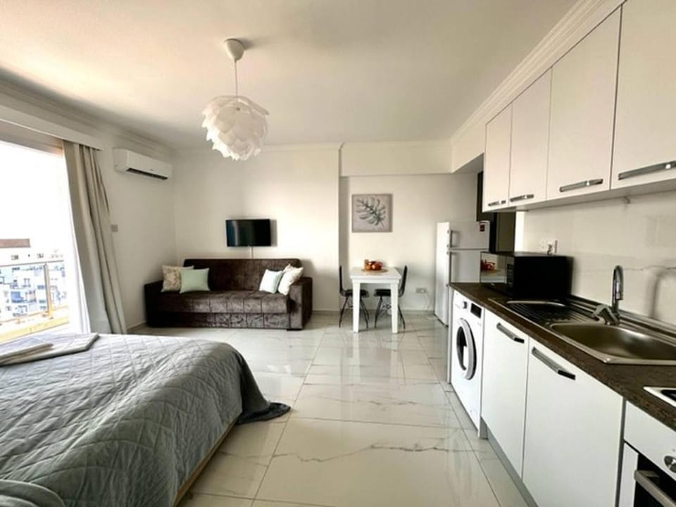 Long Beach Studio With Sea View Apartment in Famagusta District