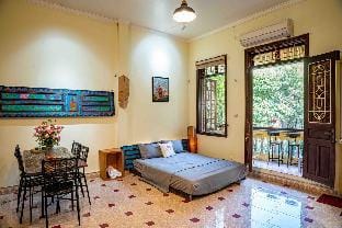 PrivateHouse'sArtist|1BR|KitchenBalcony|OldQuarter Vacation rental in Hanoi