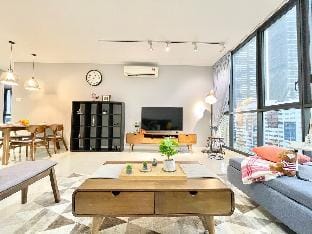 Comfy 2B2B in KL near Mid Valley | TV Box | Wi-Fi Vacation rental in Petaling Jaya