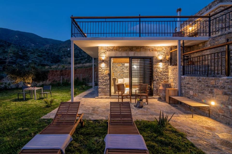Elena Junior Deluxe suite by Estia Apartment in Crete