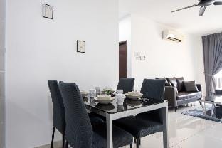 Comfy 3BR Apt @ KSL Daya Near IKEA Tebrau, Parking Vacation rental in Johor Bahru