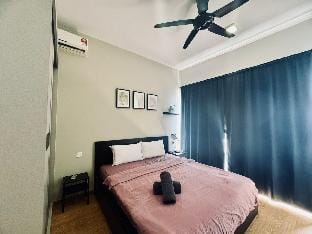 Country Garden Danga Bay JB@J Agape Homestay ~2203 Apartment in Johor Bahru