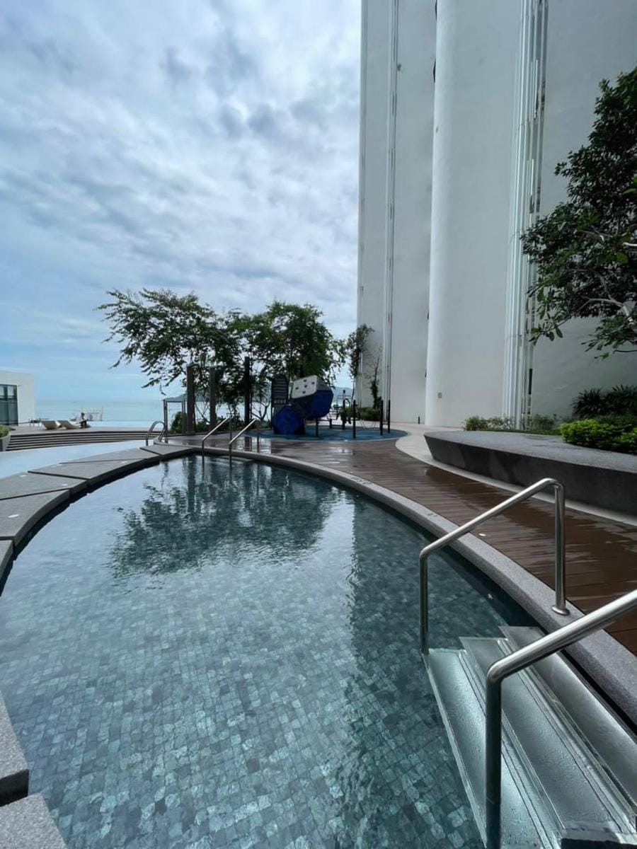 K Seaview The Shore Kota Kinabalu Apartment in Kota Kinabalu