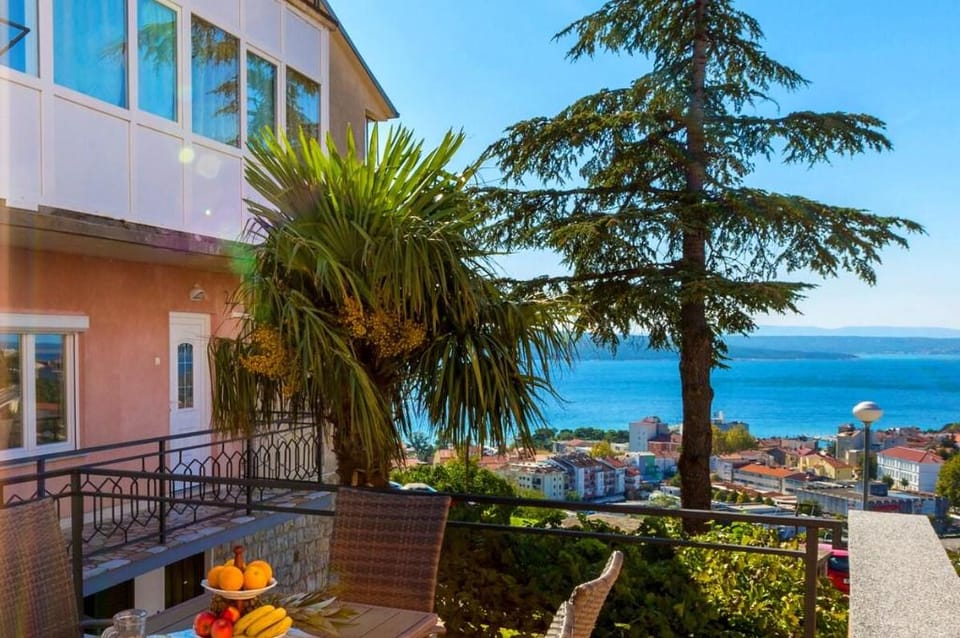 Tonka Roberta 1 Apartment in Crikvenica