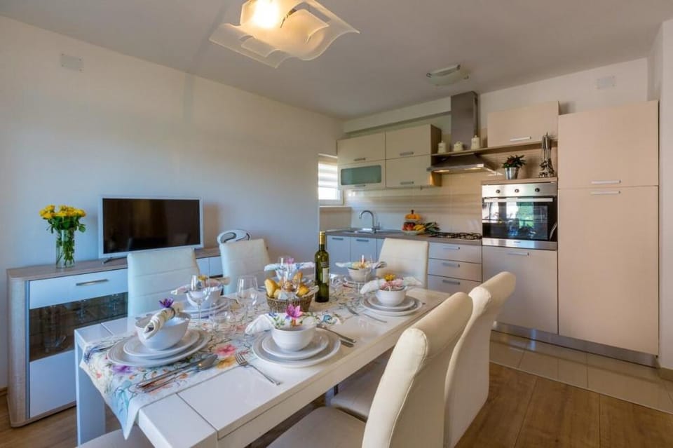 Tonka Roberta 1 Apartment in Crikvenica