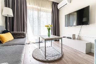 Golden Apartments Warsaw - Mennica Residence Apartment in Warsaw