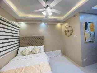 ROMANTIC ROOM Near Ayala Mall Apartment in Lapu-Lapu City