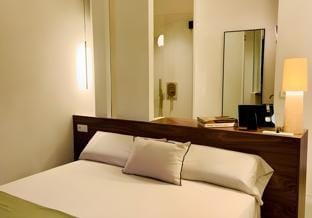 Essential Room Vacation rental in Galicia