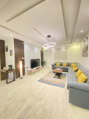 شقة جميلة مع غرفتين نوم وصالة دخول ذاتي Apartment in Riyadh