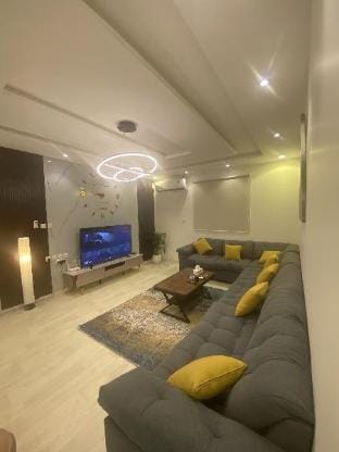 شقة جميلة مع غرفتين نوم وصالة دخول ذاتي Apartment in Riyadh