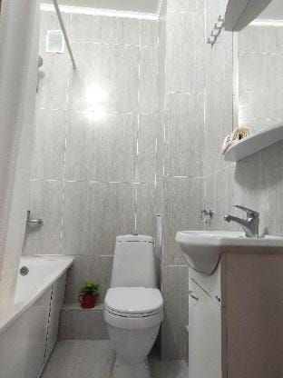 В Астане комфортная квартира у реки и парка Apartment in Kazakhstan