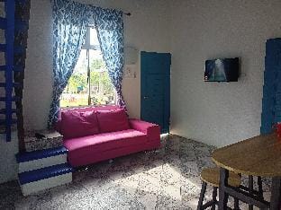 Laman Sufi Aidura - Tiny House with swimming pool Vacation rental in Malaysia