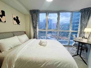 Popfree Suites : Leisure @ Uptown Parksuites 2 Vacation rental in Makati