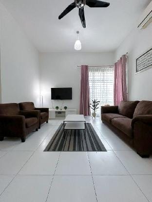 Cosy House For Family/Group In Bkt Beruang Melaka Vacation rental in Malacca