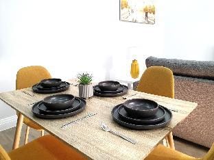 AO Home Lettings - No. 2 Kingshead Apartments Apartment in England