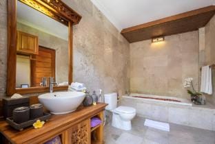 FLASH SALE November 2BDR 2-Min to Keramas Beach Vacation rental in Blahbatuh