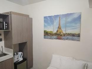 Cozy Condo EDSA w/ Netflix Apartment in Mandaluyong