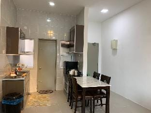 Alliv Studio + 1 Bedroom Stay Vacation rental in Brinchang