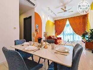 Paradigm Mall - Ressence Suites by RR JBcity Apartment in Johor Bahru