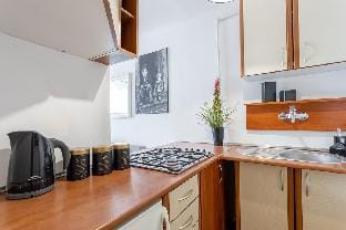 Golden Apartments Warsaw - City Center - Żelazna  Apartment in Warsaw