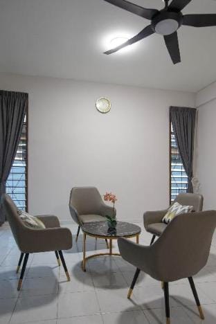 Brown Mansion Co-Living Vacation rental in George Town