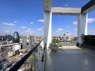 Upscale 2BR Apt with Westlands View Apartment in Nairobi