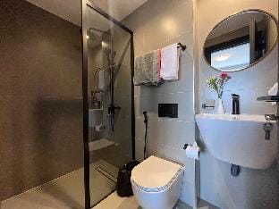 Stylish 2BR Apt in Westlands with Rooftop Pool Vacation rental in Nairobi