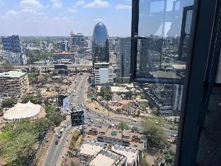 Unique African Sun 2BR Apt in Westlands Vacation rental in Nairobi