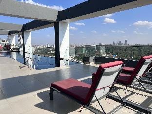 Yayo Westlands Upscale 2BR Apt with Westlands View Vacation rental in Nairobi