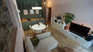 From the 1400s in the heart of historic citycenter Apartment in Como