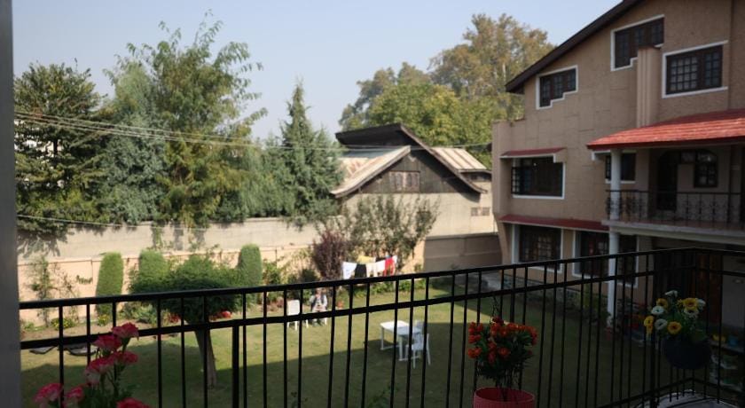 The Khayabaan- Premium Apartment in India