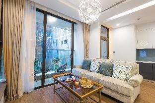 Two bedrooms apartment vinhomes metropolis Apartment in Hanoi