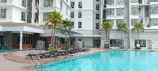 Sleek & Modern Studio @ Shaftsbury W Free Parking  Apartment in Selangor, Malaysia