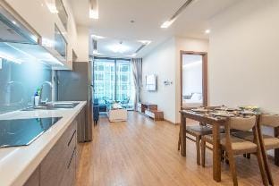 OneBedroom Vinhomes Metropolis Diamond Apartment in Hanoi