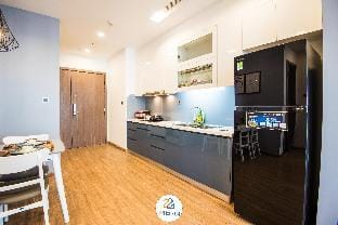OneBedroom Vinhomes Metropolis Topview Apartment in Hanoi