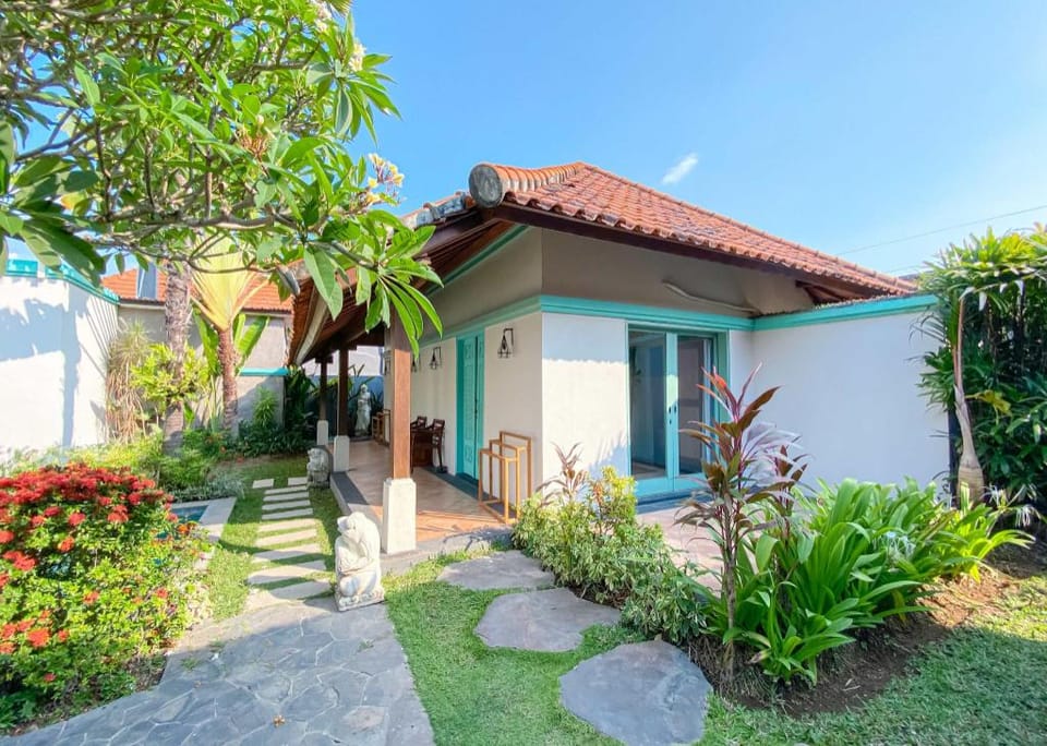 Villa Savannah Hotel in North Kuta